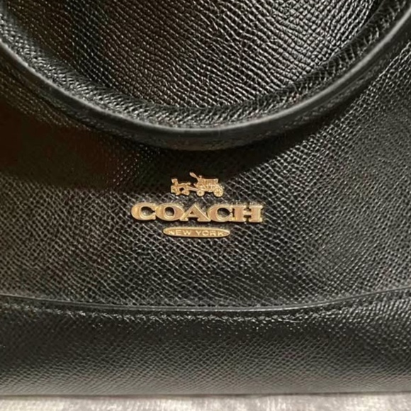 Black Coach handbag - Picture 3 of 5